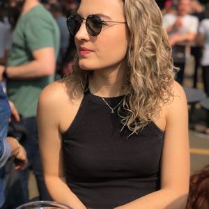 Meet your Posher, Sarah